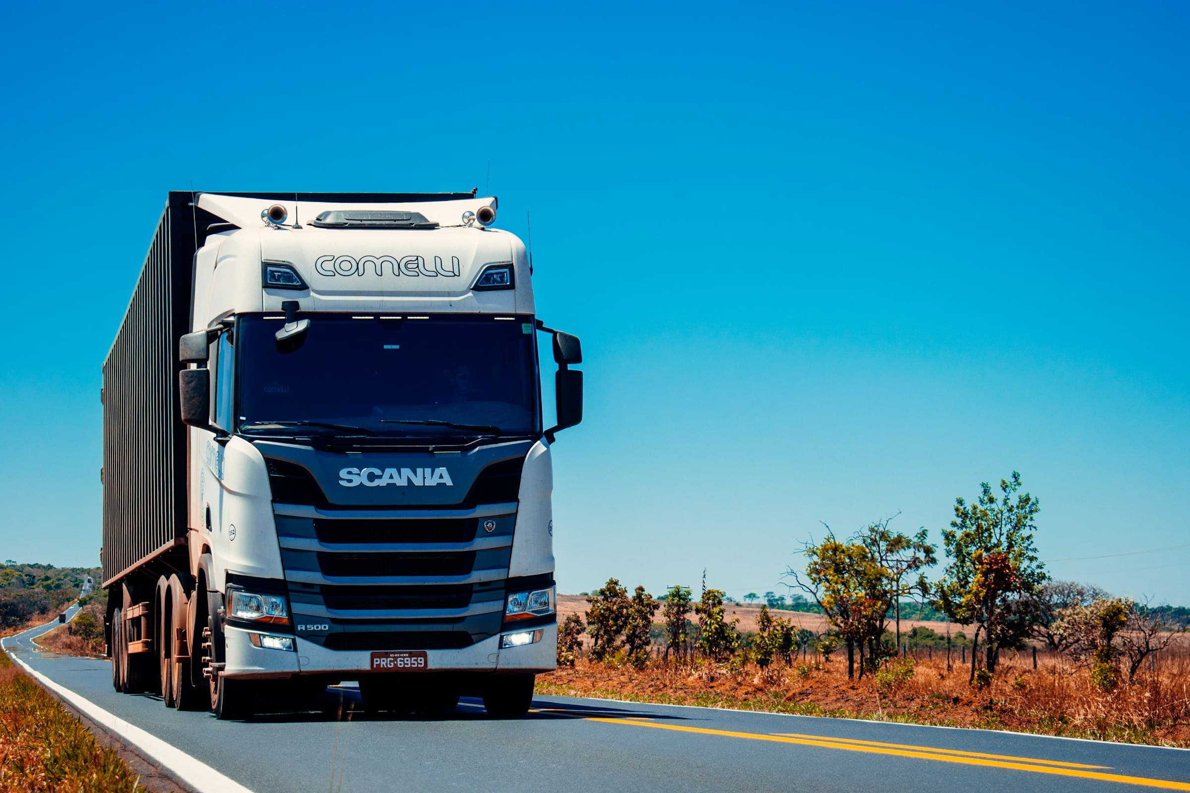 Commercial vehicles and equipment for logistics operations